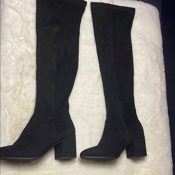 Size 10- Faux Suede Elegant Black Knee-High Boots- soft- slouch - Picture 1 of 9